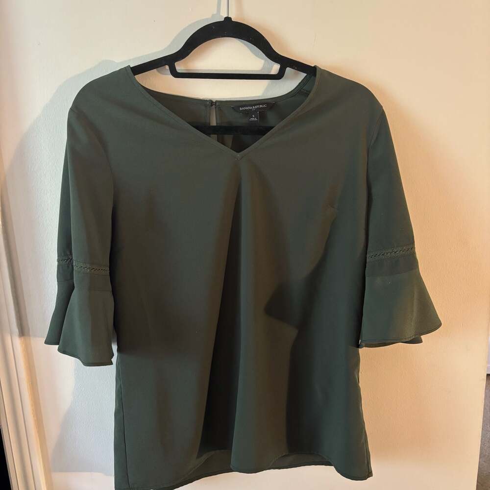 Banana Republic Olive Green V-Neck Bell Sleeve Blouse Size S